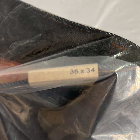 NWT - LEVIS 501 ORIGINAL SHRINK-TO-FIT MEN'S JEANS, RIGID DARK WASH - 36Wx34L - Picture 9 of 9